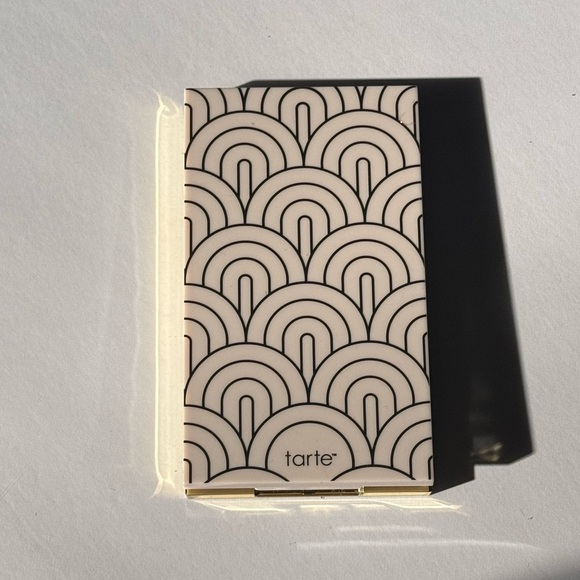 Tarte Amazonian Clay face palette “Everyday essentials” - Picture 3 of 5